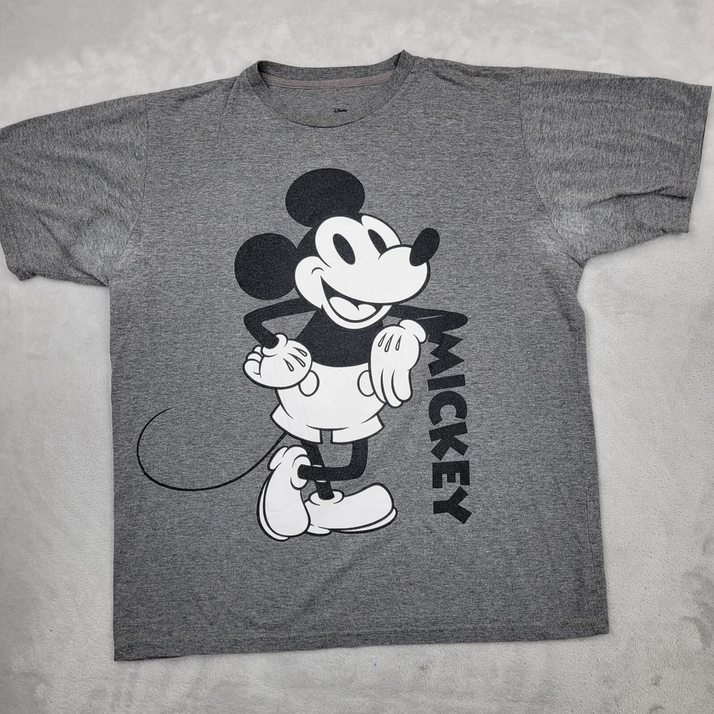 Disney Shirt‎ Mens Medium Crewneck Mickey Mouse Cartoon Classic Steamboat Resort